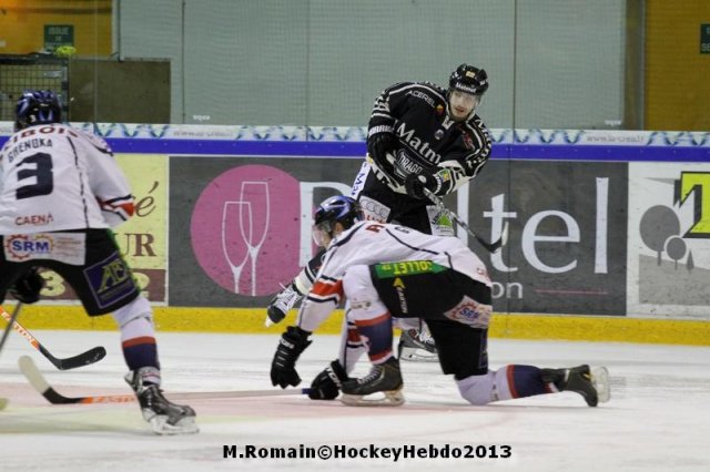 Photo hockey match Rouen - Caen  le 01/10/2013