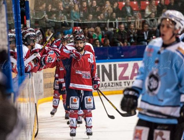 Photo hockey match Grenoble  - Briançon  le 08/10/2013