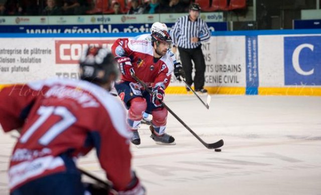 Photo hockey match Grenoble  - Briançon  le 08/10/2013