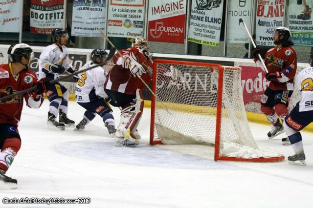 Photo hockey match Morzine-Avoriaz - Chamonix  le 12/10/2013