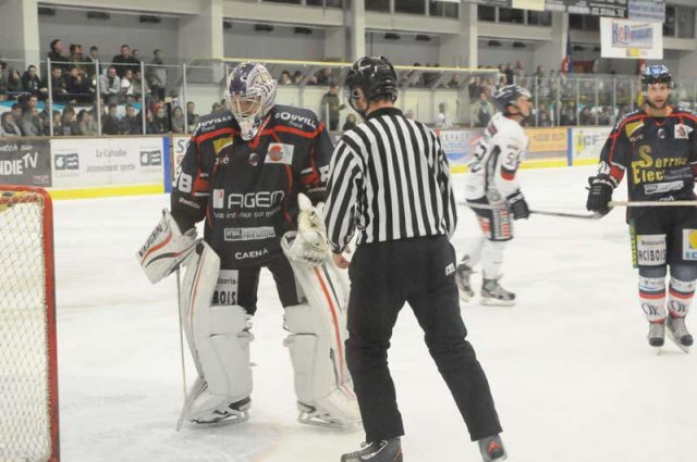 Photo hockey match Caen  - Angers  le 12/10/2013