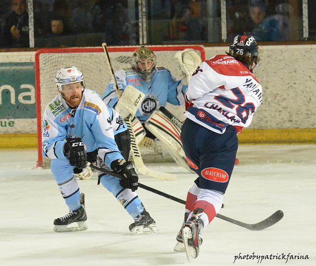 Briançon  3 - 7 Grenoble 