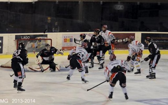 Photo hockey match Bordeaux - Lyon le 19/10/2013