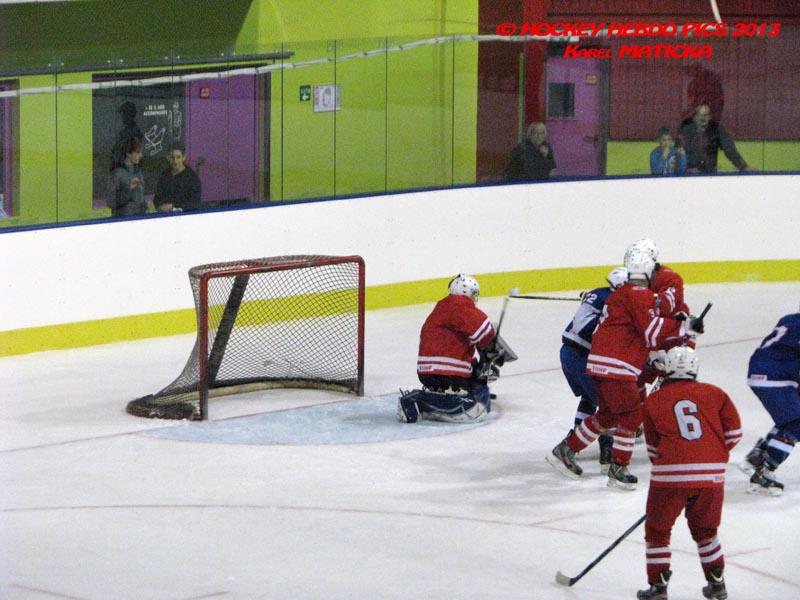France 4 - 5 Poland