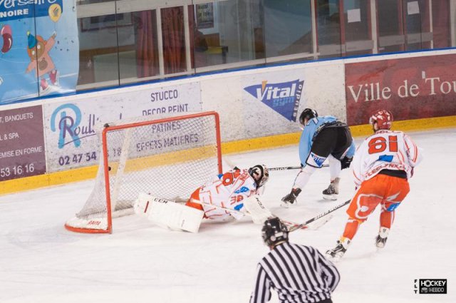 Photo hockey match Tours  - Valence le 09/11/2013
