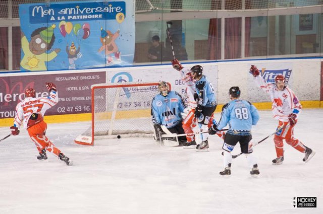 Photo hockey match Tours  - Valence le 09/11/2013