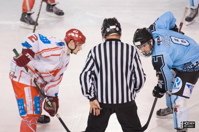 Photo hockey match Tours  - Valence le 09/11/2013