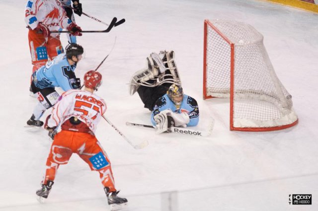 Photo hockey match Tours  - Valence le 09/11/2013