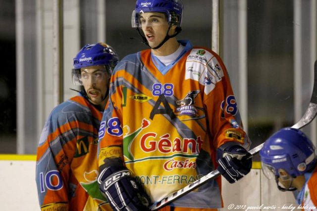 Photo hockey match Clermont-Ferrand II - Avignon le 09/11/2013