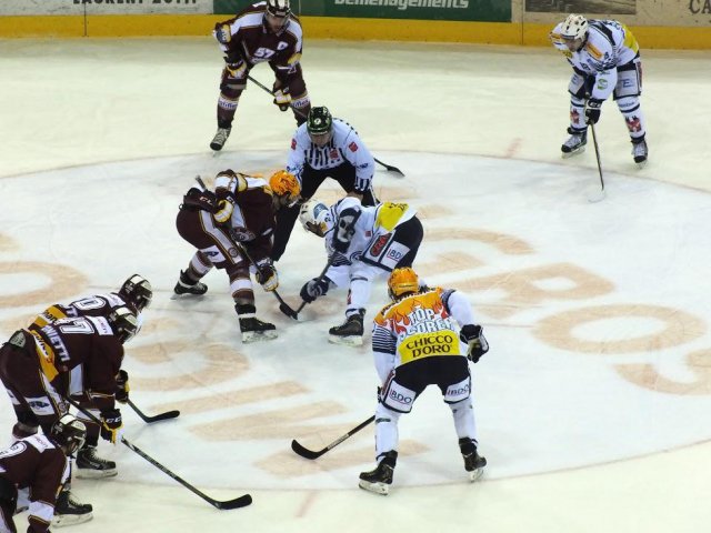 Photo hockey reportage Genève... au bout du suspense