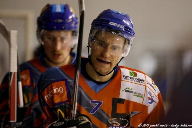 Photo hockey match Clermont-Ferrand - Cergy-Pontoise le 16/11/2013