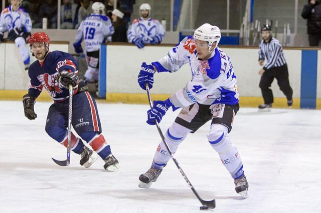 Photo hockey match Evry  - Courchevel-Méribel-Pralognan le 23/11/2013