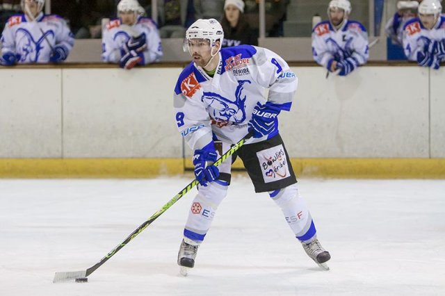Photo hockey match Evry  - Courchevel-Méribel-Pralognan le 23/11/2013