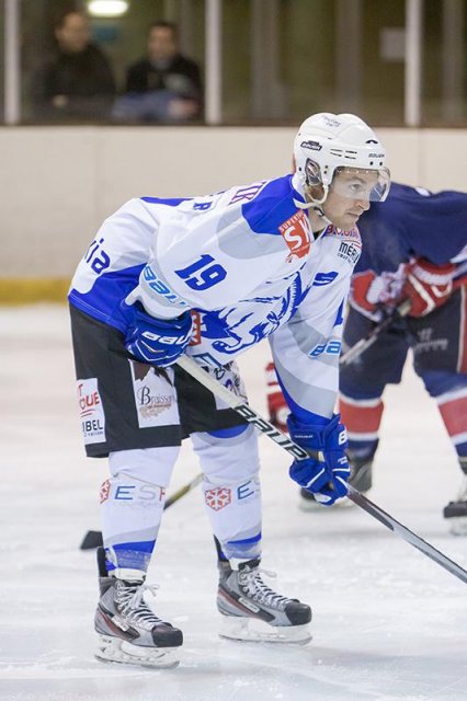 Photo hockey match Evry  - Courchevel-Méribel-Pralognan le 23/11/2013