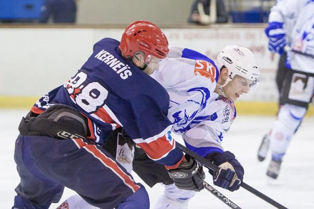 Photo hockey match Evry  - Courchevel-Méribel-Pralognan le 23/11/2013