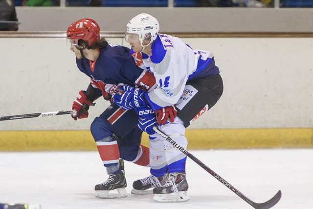 Photo hockey match Evry  - Courchevel-Méribel-Pralognan le 23/11/2013