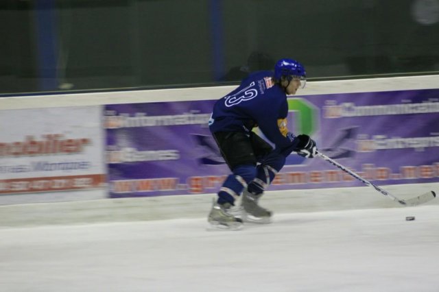 Photo hockey match Mont-Blanc - Chamonix  le 06/12/2008