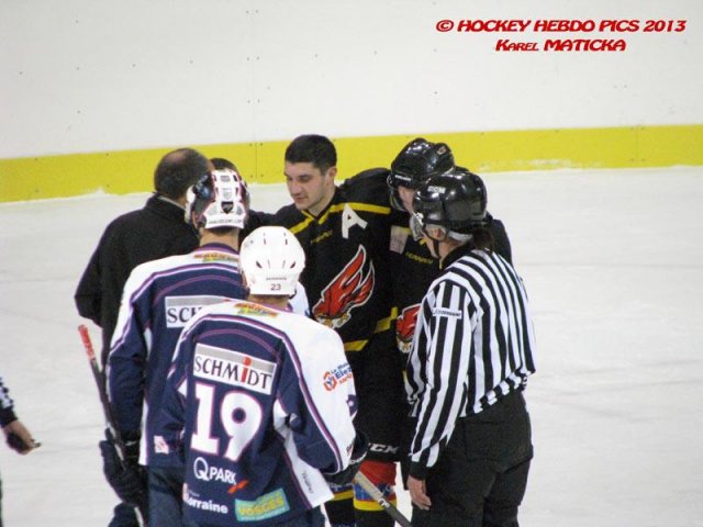Photo hockey match Besançon - Epinal  le 30/11/2013