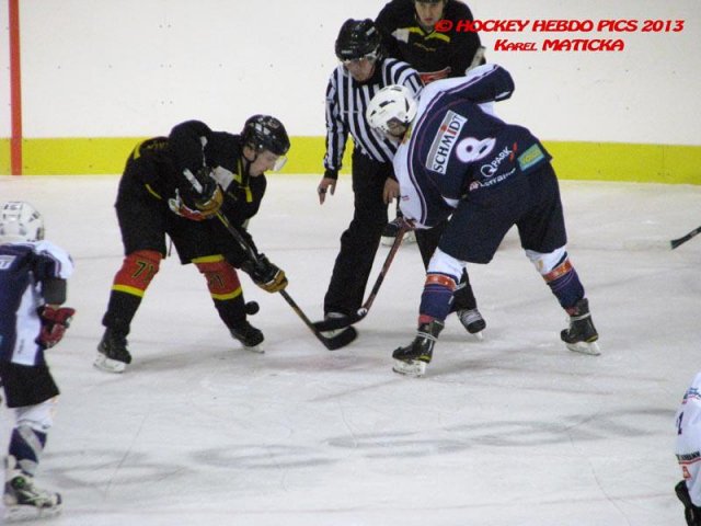 Photo hockey match Besançon - Epinal  le 30/11/2013