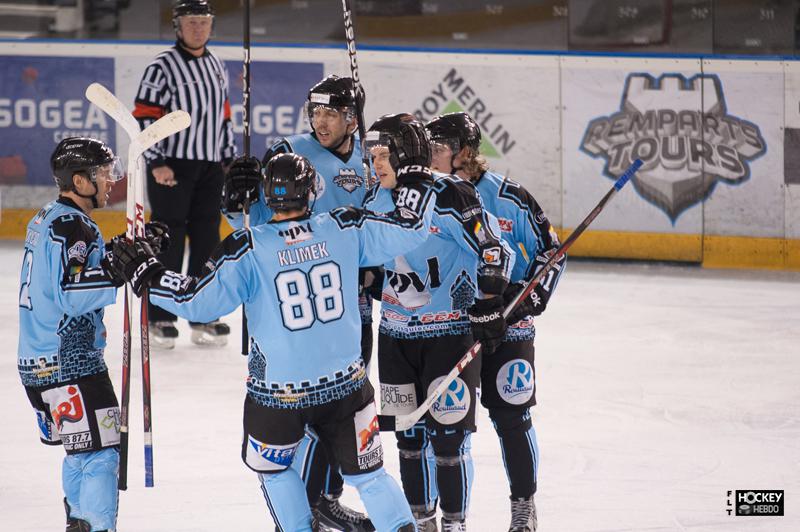 Tours  9 - 2 Asnières