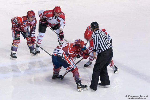 Photo hockey match Lyon - Neuilly/Marne le 13/12/2013