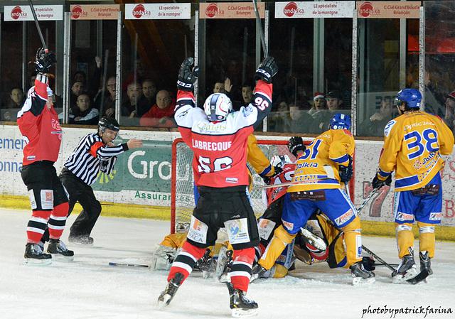Briançon  2 - 3 Dijon 