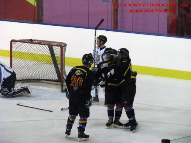 Photo hockey match Besançon - Dammarie-les-Lys le 21/12/2013