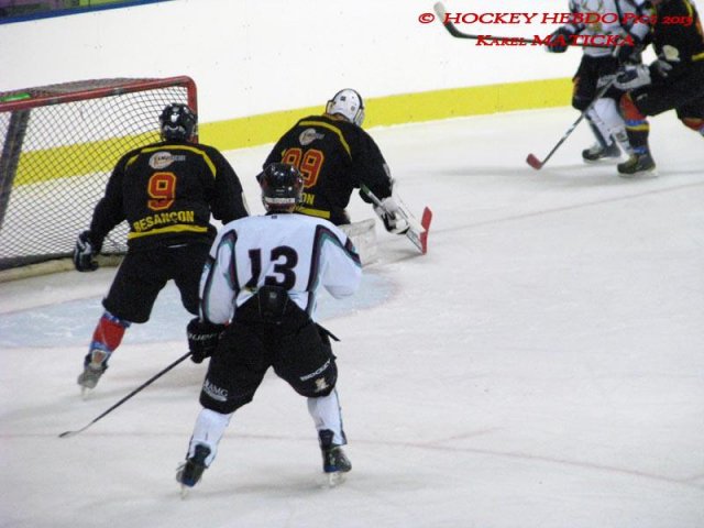 Photo hockey match Besançon - Dammarie-les-Lys le 21/12/2013
