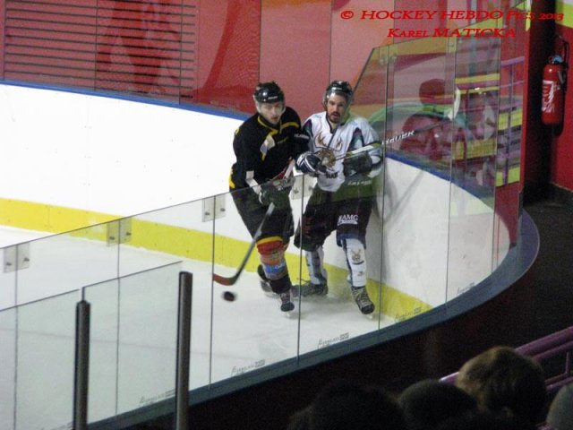 Photo hockey match Besançon - Dammarie-les-Lys le 21/12/2013
