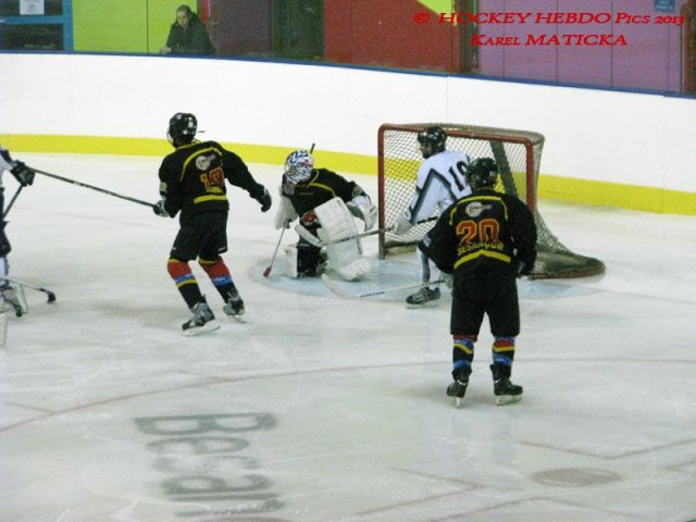 Photo hockey match Besançon - Dammarie-les-Lys le 21/12/2013
