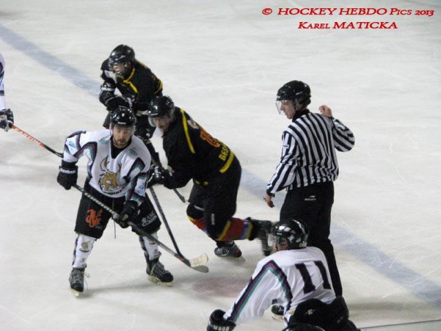 Photo hockey match Besançon - Dammarie-les-Lys le 21/12/2013