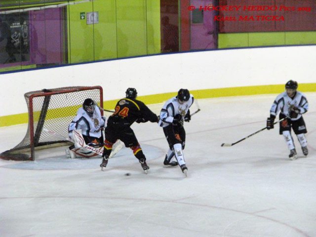 Photo hockey match Besançon - Dammarie-les-Lys le 21/12/2013