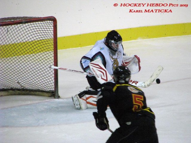 Photo hockey match Besançon - Dammarie-les-Lys le 21/12/2013