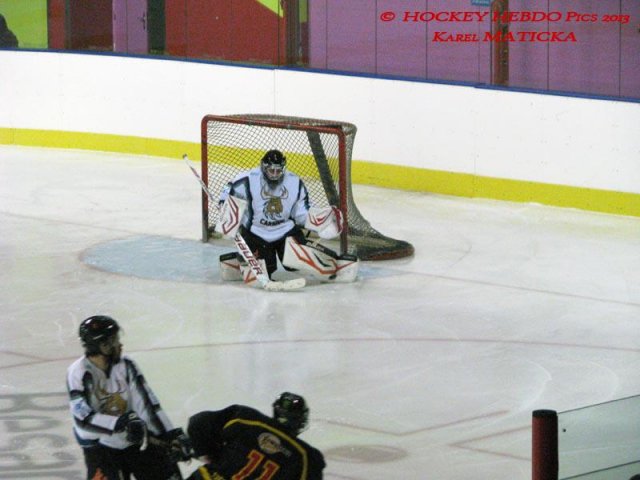 Photo hockey match Besançon - Dammarie-les-Lys le 21/12/2013