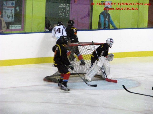 Photo hockey match Besançon - Dammarie-les-Lys le 21/12/2013
