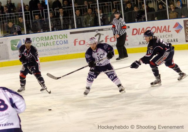 Photo hockey match Angers  - Epinal  le 23/12/2013