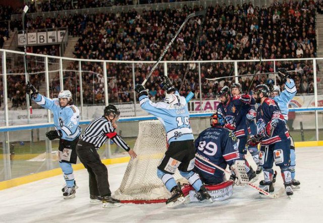 Photo hockey match Grenoble  - Briançon  le 22/12/2013