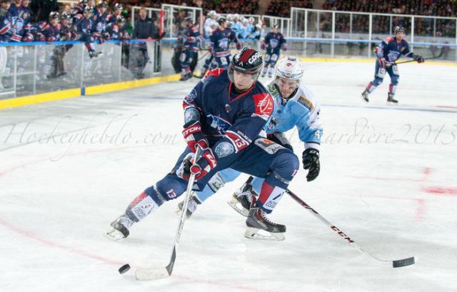 Photo hockey match Grenoble  - Briançon  le 22/12/2013