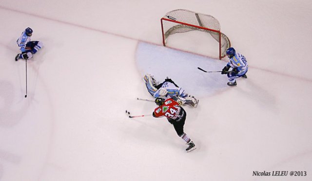 Photo hockey match Amiens  - Villard-de-Lans le 23/12/2013