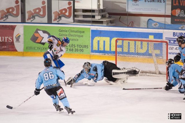 Photo hockey match Tours  - Clermont-Ferrand le 04/01/2014