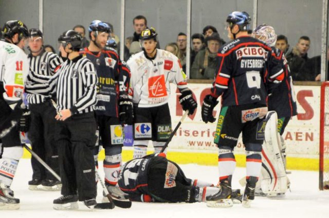 Photo hockey match Caen  - Amiens  le 04/01/2014