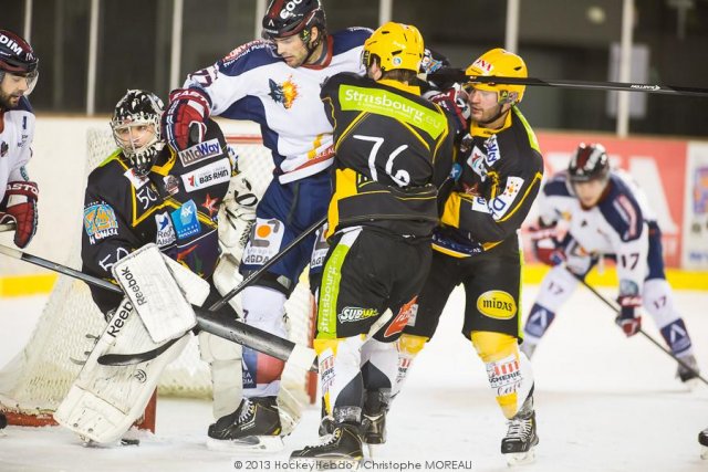 Photo hockey match Strasbourg  - Grenoble  le 04/01/2014