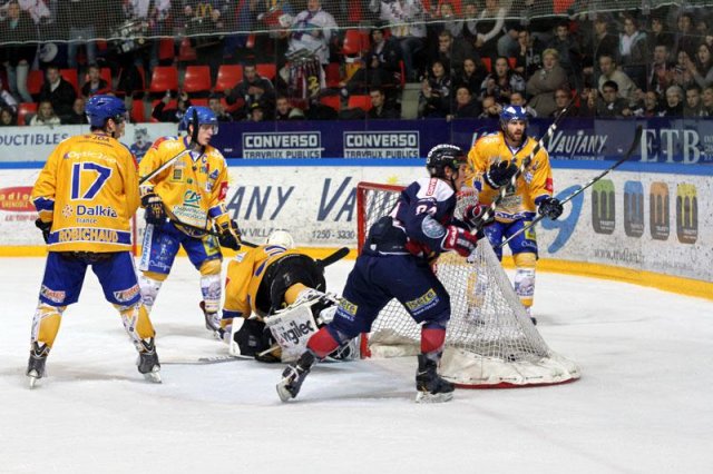 Photo hockey match Grenoble  - Dijon  le 11/01/2014