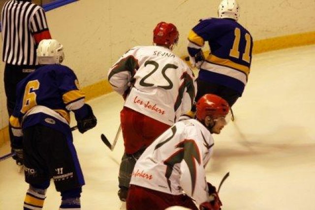 Photo hockey match Garges-lès-Gonesse - Cergy-Pontoise le 11/12/2008