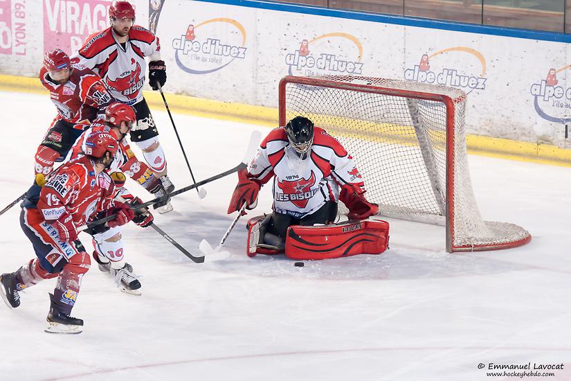 Lyon 8 - 2 Neuilly/Marne