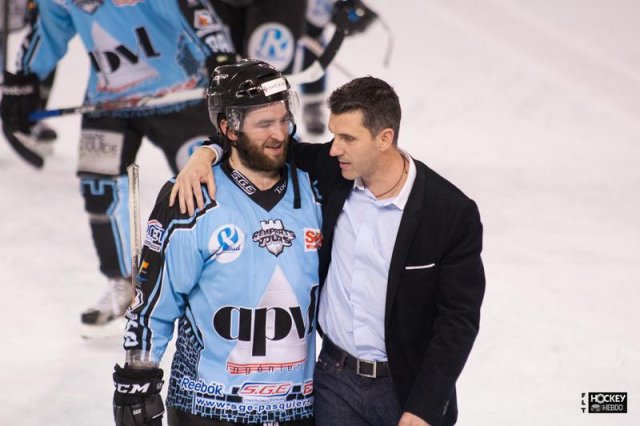 Photo hockey match Tours  - Courchevel-Méribel-Pralognan le 22/03/2014