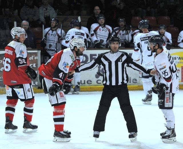 Photo hockey match Briançon  - Angers  le 25/03/2014