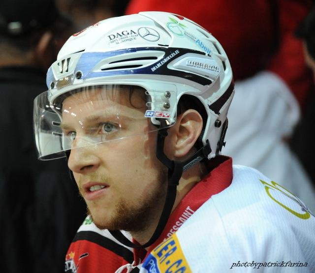 Photo hockey match Briançon  - Angers  le 01/04/2014