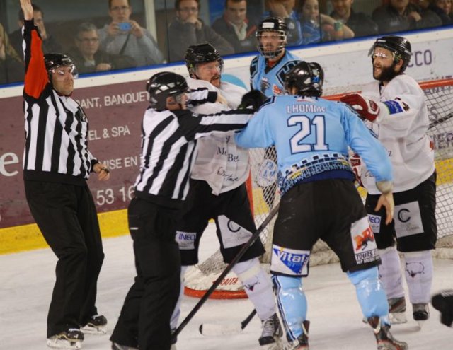 Photo hockey match Tours  - Toulouse-Blagnac le 12/04/2014