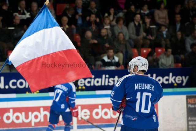 Photo hockey reportage Šatan coule la France à Grenoble